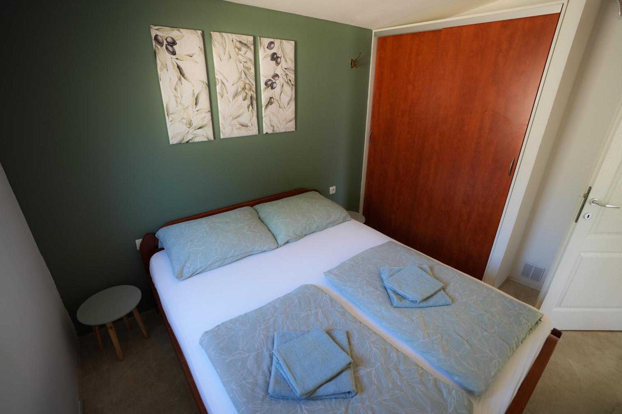 Holiday Home - Beach House 'Amarella' Turanj Bagian luar foto