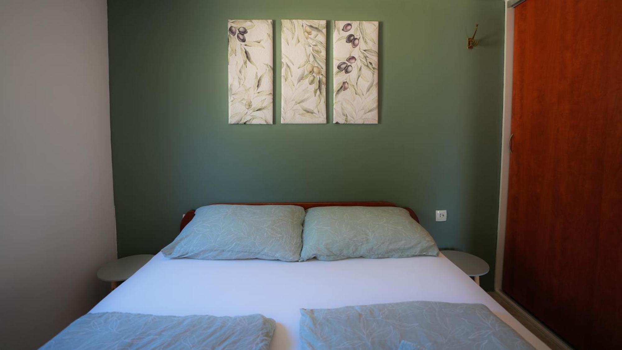Holiday Home - Beach House 'Amarella' Turanj Bagian luar foto